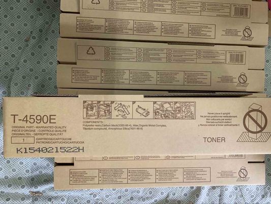 T-4590E Toner original Toshiba E-studio Toner 256, E-studio 306, E-studio 356 Il est également utilisé pour les appareils électroniques.