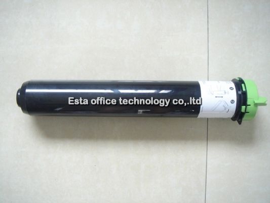 Le toner Panasonic DQTU15E est compatible avec le DP8032 / 8025 / 3030 / 2330 / 3010 / 2310